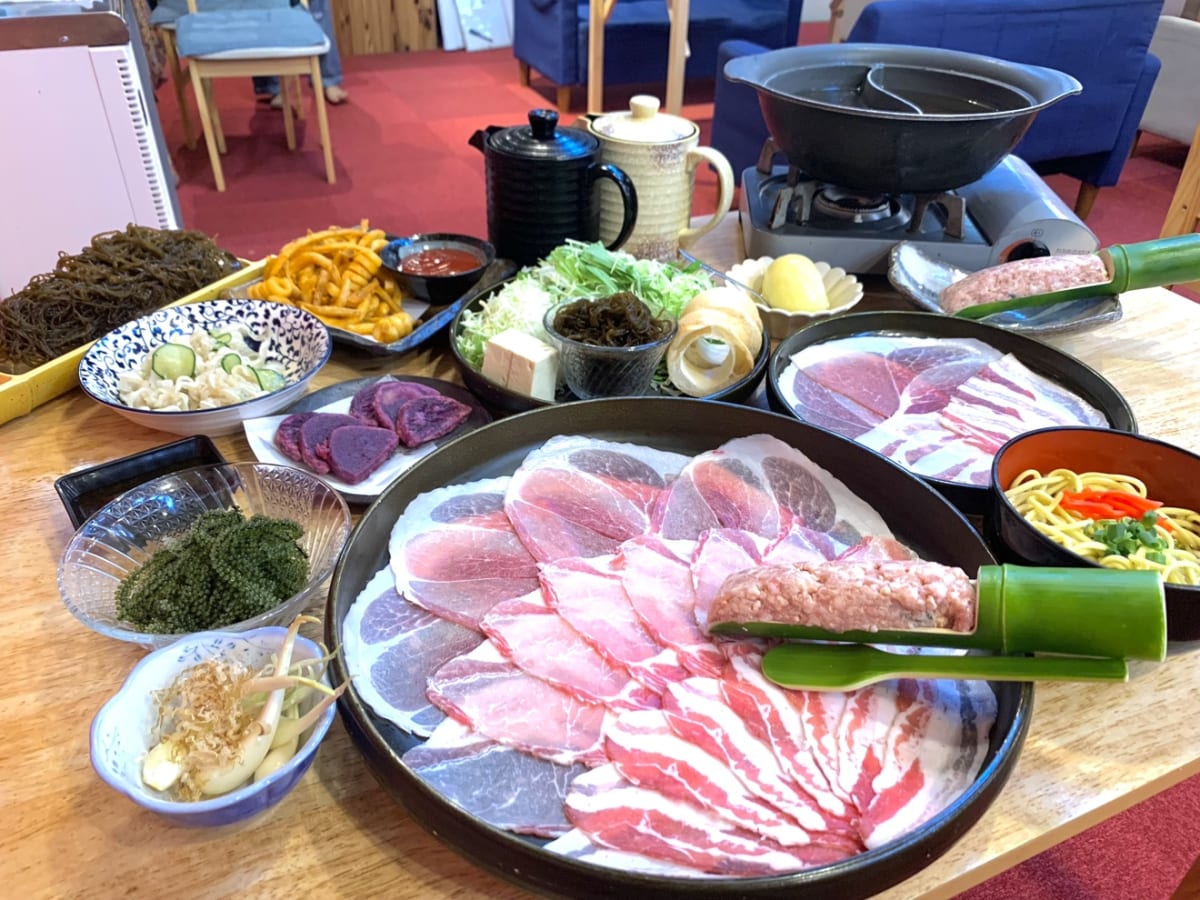 Shima-uta Live Performance × Sanshin Live Performance at Aguya - Photo 1 of 4