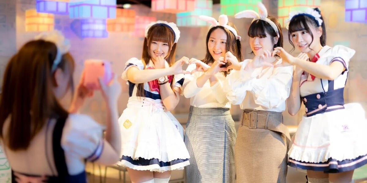 Step into a whimsical realm where maids welcome you with delightful performances transforming each visit into a joyful escape from the hustle of Shinjuku. Capture memories in style!