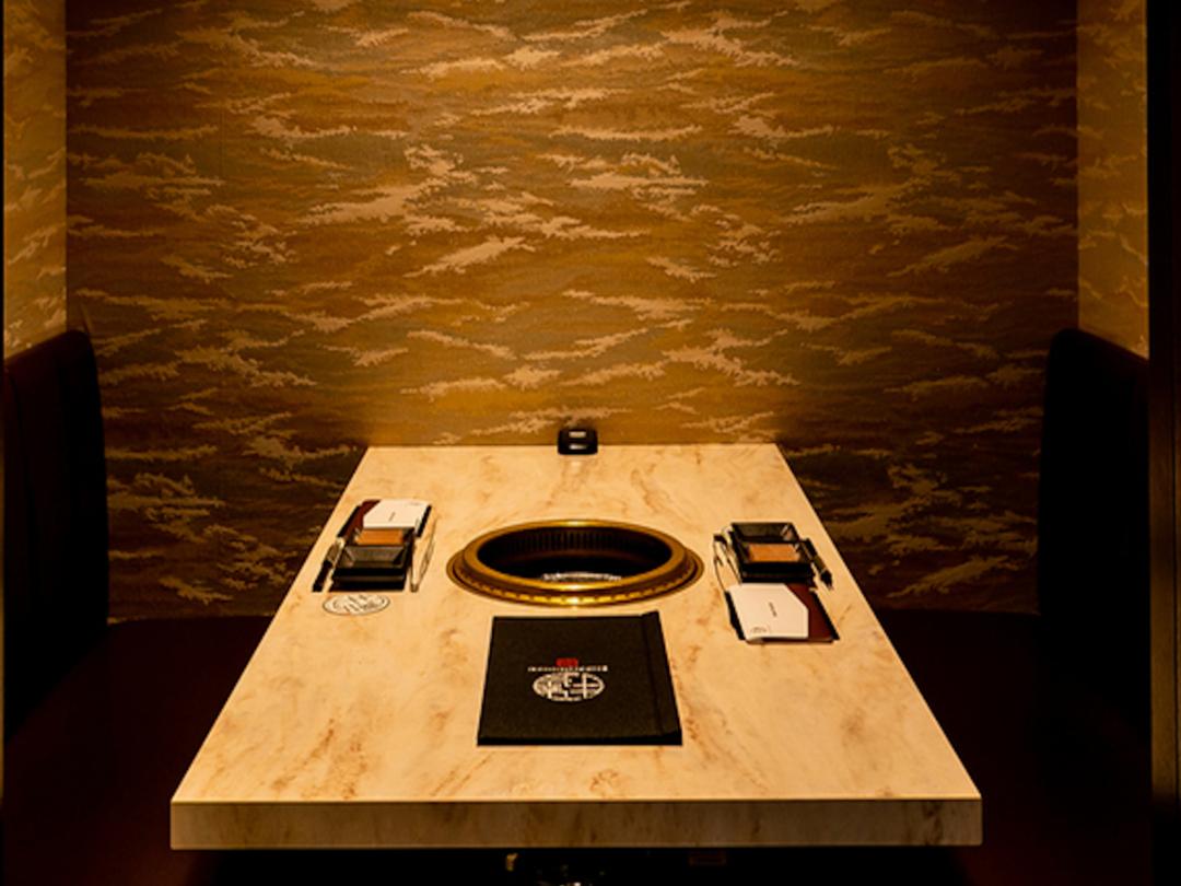 Experience the rhythm of Japan as you engage with traditional taiko drums followed by a delightful meal of Wagyu yakiniku immersing yourself in Tokyo's unique cultural charm.