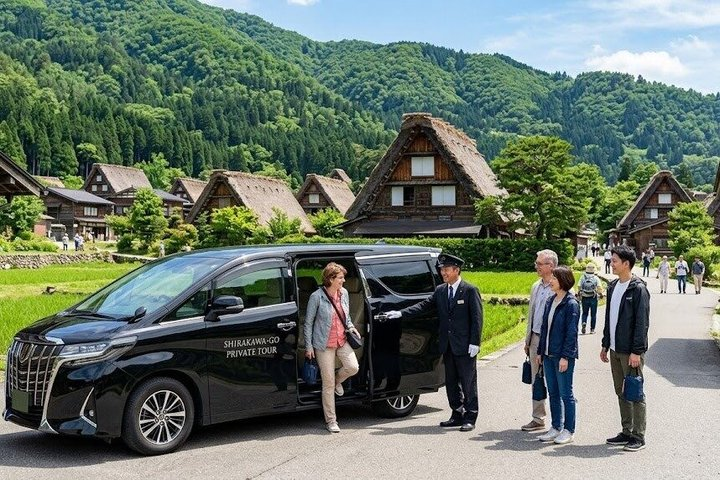 Shirakawago All Must-Sees Private Chauffeur Tour with a Driver (Takayama DEP.) - Photo 1 of 22