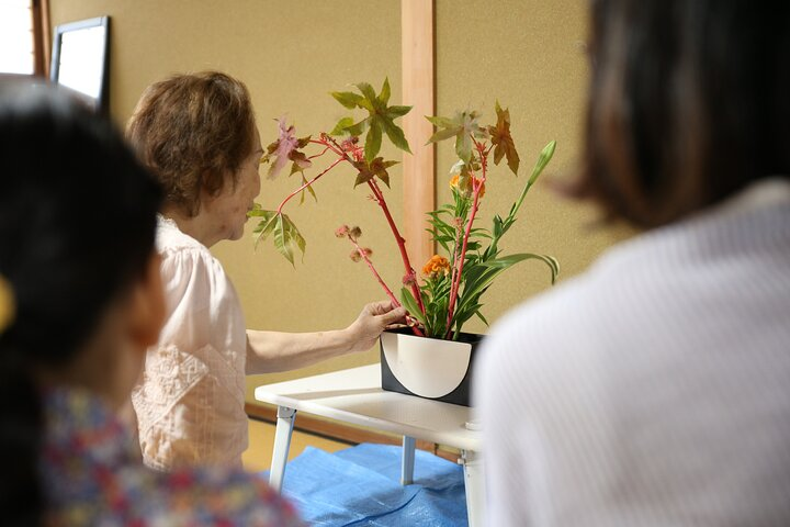 Special Ikebana Experience Guided by an Ikebana Master, Mrs. Inao - Photo 1 of 14