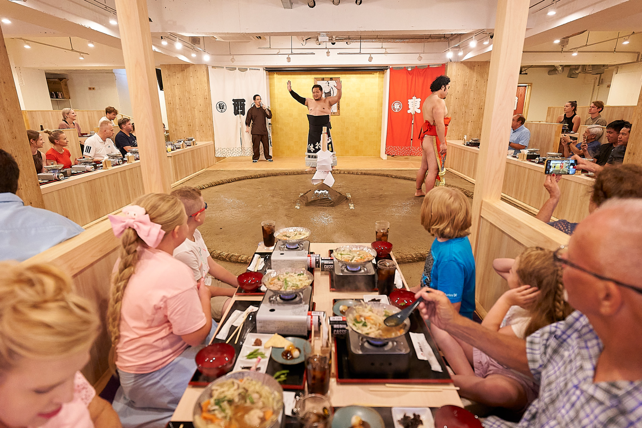 Sumo Show, Chicken Hot Pot, and Mochi-Pounding - Full Experience Course【SUMOLAND TOKYO RYOGOKU】 - Photo 1 of 12
