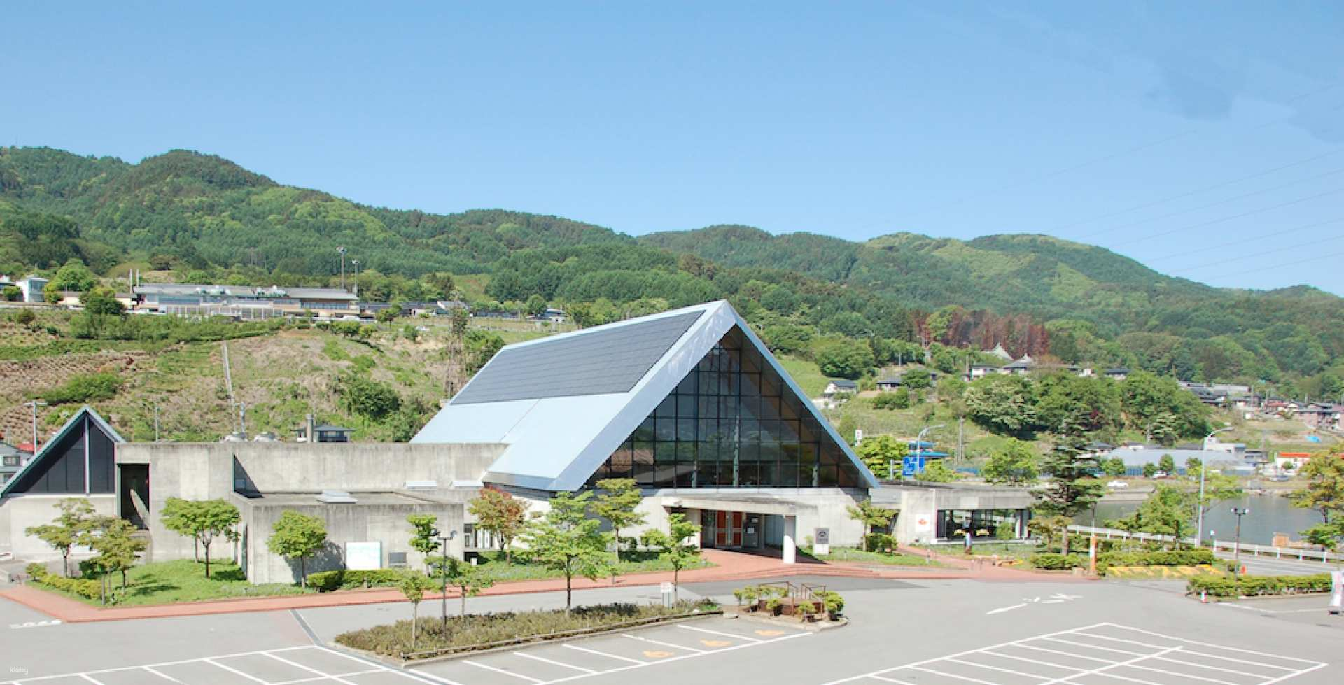 Suwa Glass Museum (SUWA Garasu no Sato Museum) Advance Admission Ticket (Instant Confirmation) | Nagano - Photo 1 of 7