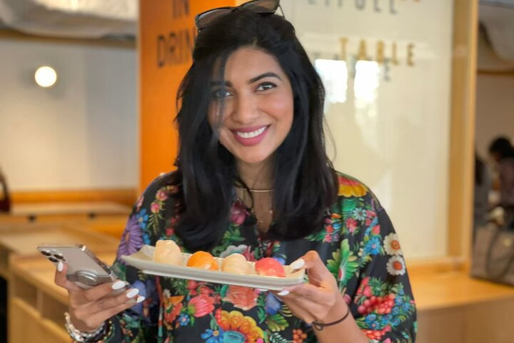 Experience sushi making in the heart of Tokyo where you can learn traditional techniques enjoy delicious creations and immerse yourself in Japanese culinary culture just steps from the Imperial Palace.