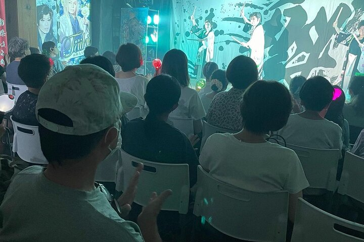 Dance shows that can be enjoyed regardless of language can be enjoyed by people all over the world.