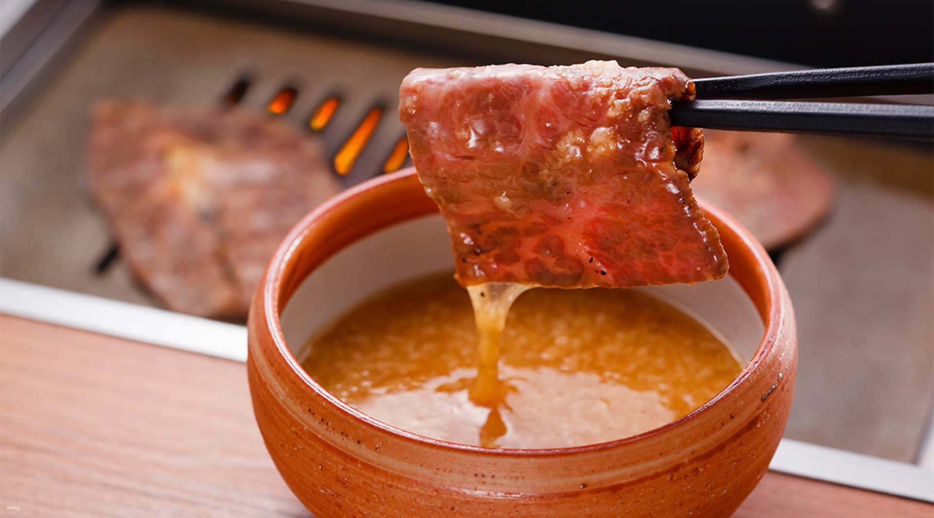 Savor the exquisite flavors of Kuroge beef at Yakiniku Yazawa just steps from Tokyo Station. Experience authentic Japanese yakiniku in a warm setting perfect for food enthusiasts.