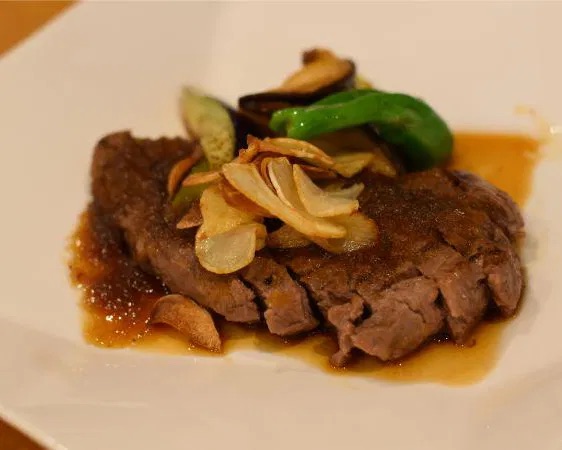 Savor the delicious flavors of Halal Japanese cuisine in Asakusa where traditional dishes like yakiniku and tempura delight your taste buds amidst the charm of historic streets.