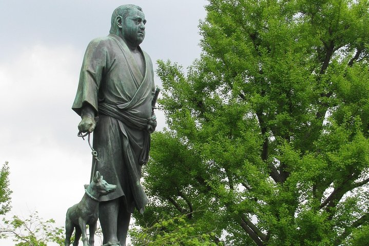 Immerse yourself in the charm of Asakusa Ueno and Yanaka where historical landmarks and local street foods come together to create unforgettable travel experiences. Explore Japan’s rich heritage with every step.