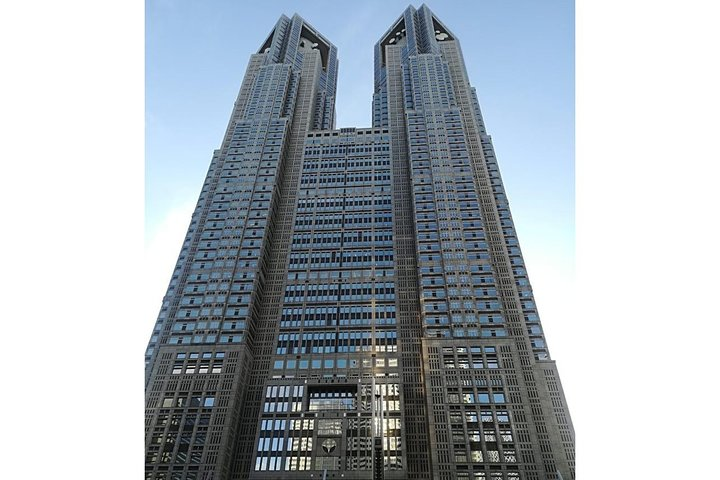 Experience stunning views of Tokyo's skyline from the High Rise Observatory connecting you to the city's harmonious blend of modern architecture and serene natural landscapes. Discover the magic from above.