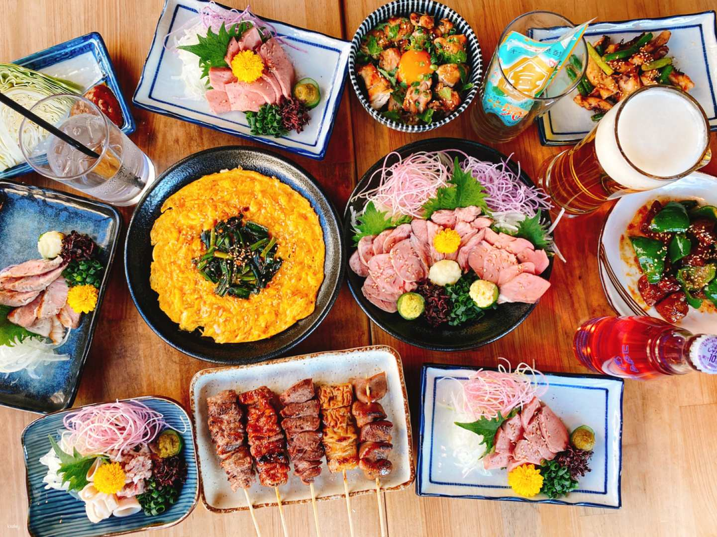 Experience the unique charm of offal skewers and diverse Japanese dishes at Motsuyaki Captain where every bite offers a taste of Tokyo’s culinary heritage. Perfect for adventurous food lovers!