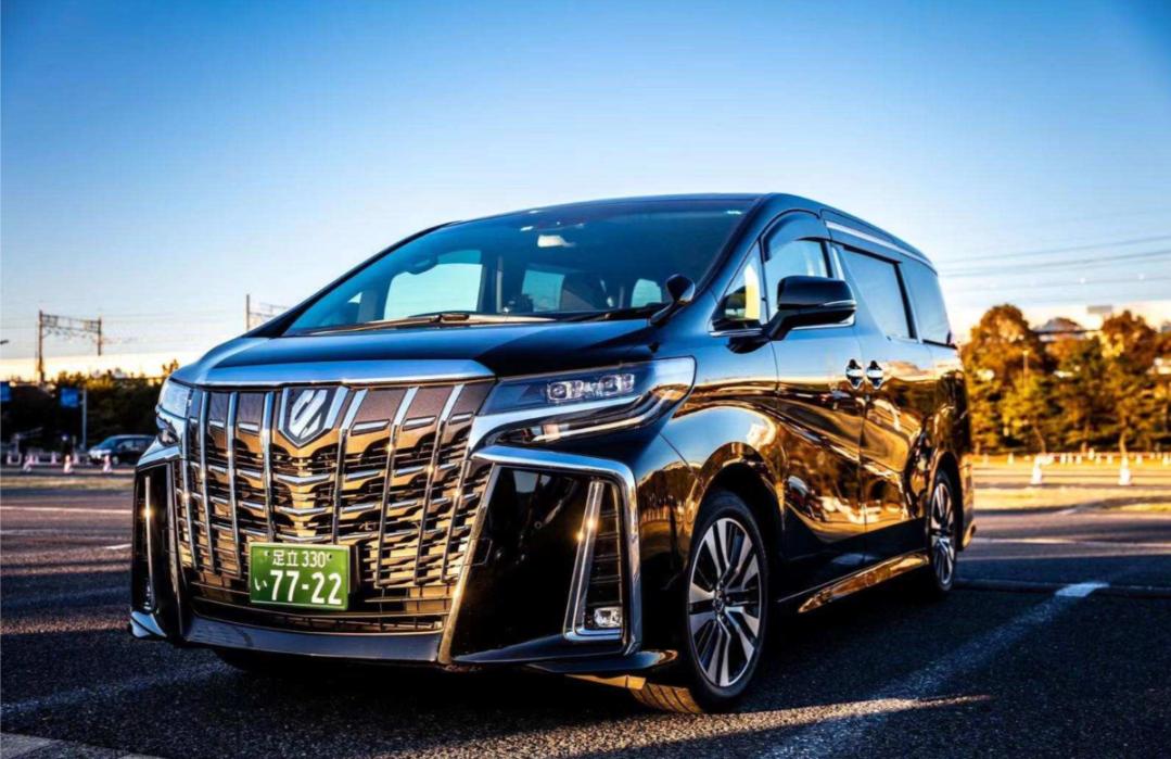 Explore Tokyo with ease in a spacious luxurious vehicle perfectly designed for personal comfort and style. Enjoy a bespoke journey discovering the gems of the Kanto region at your convenience.