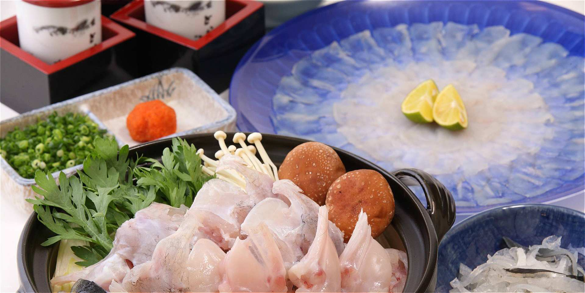 Savor the artistry of tiger blowfish at Trafugutei where expert chefs craft exquisite dishes that highlight Japan’s culinary heritage creating a memorable dining experience in Tokyo.