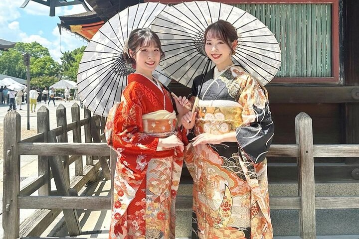 Kanazawa: Family-Friendly Kimono & Yukata Experience at WARGO - Photo 1 of 25