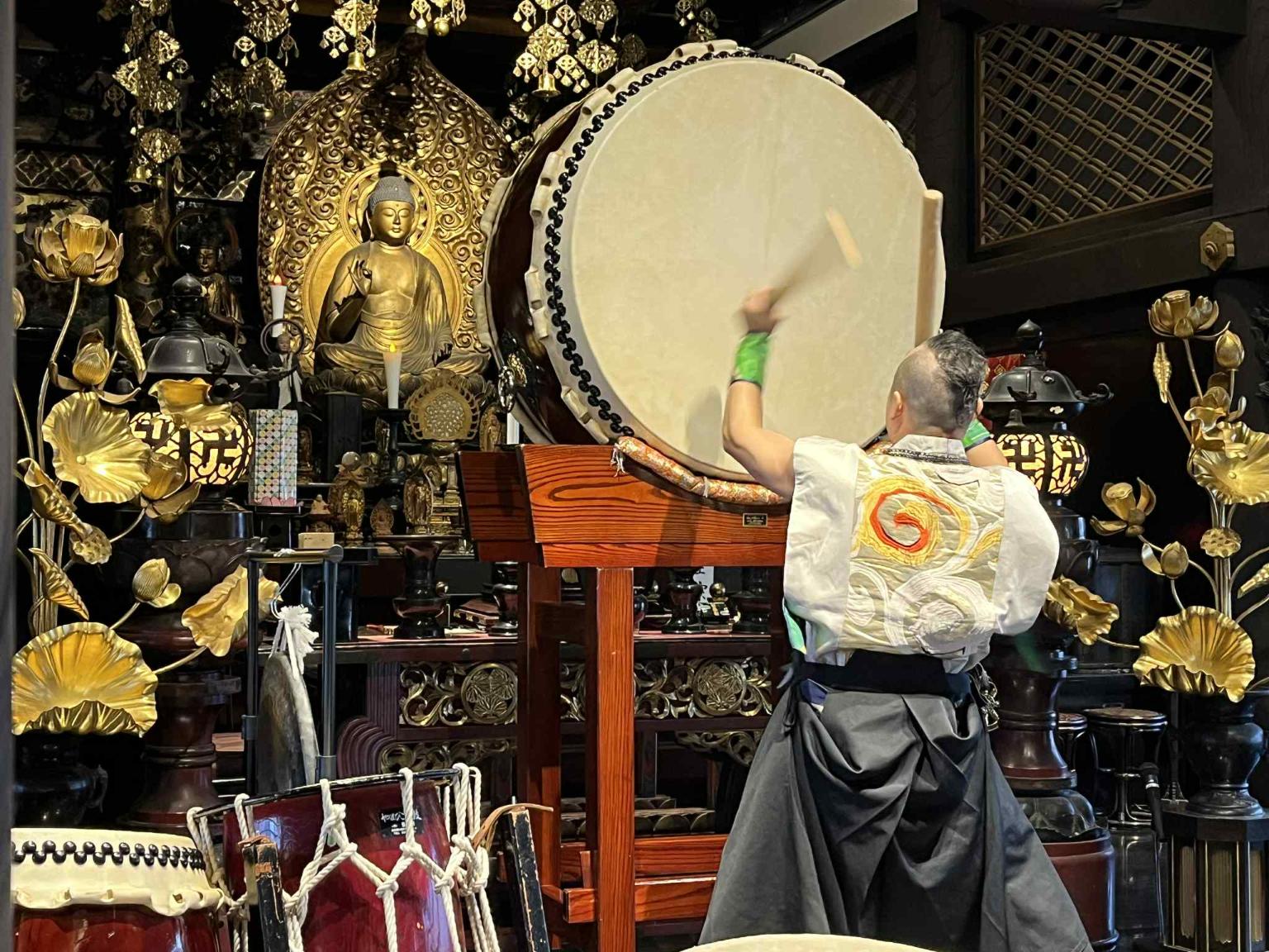 Tsukamoto Residence - Photo 1 of 9