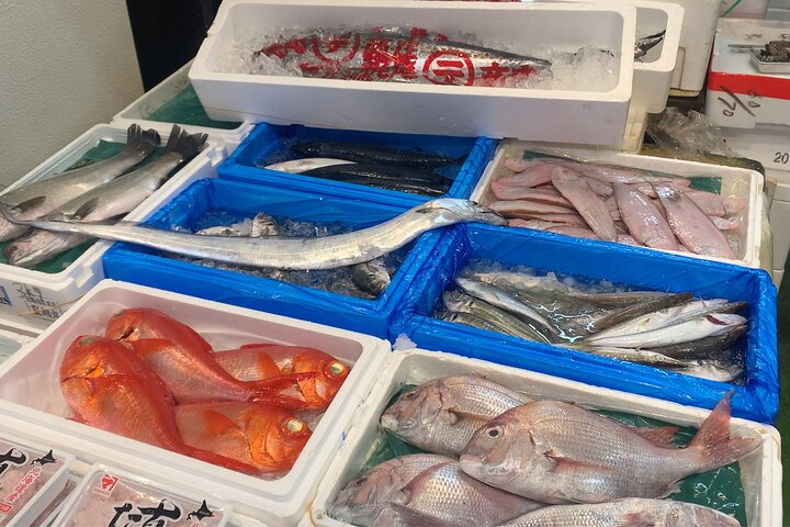 Explore the rich tradition of Japanese cuisine with fresh catches from Tsukiji Market. Master essential cooking techniques while enjoying the sights and flavors of this iconic culinary hub.