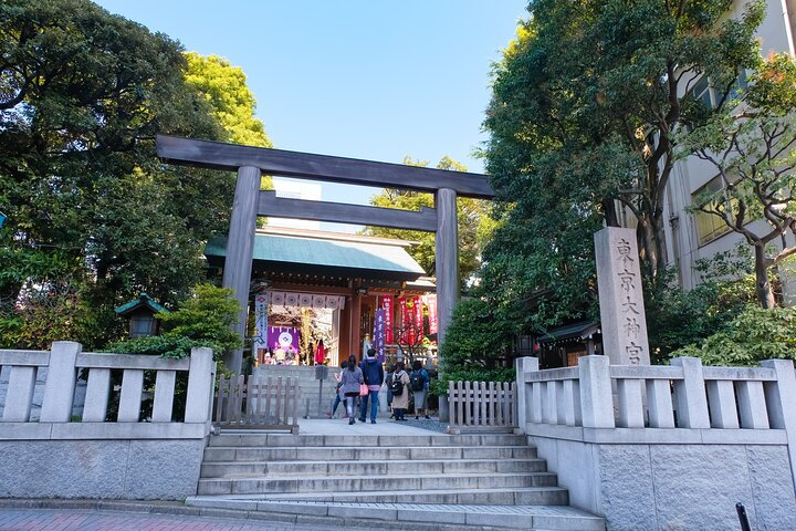 Step through the iconic torii gate and immerse yourself in the serene beauty of Shinto shrines where ancient traditions meet modern life revealing the spirit of Japanese culture.