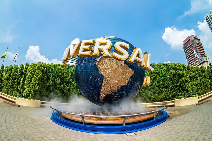 Experience a seamless return from Universal Studios Japan to Osaka City enjoying exclusive private service with lovely city views that make every moment special.