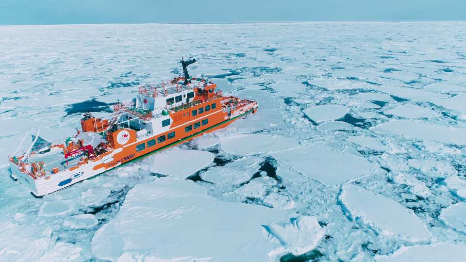 [Winter Only] Hokkaido | Drift Ice, Seals, and Snow Viewing Baths on the Garinko Cruise! A 2-Day Experience of Winter in Monbetsu - Same Price per Person, Per Room! (Departing from Sapporo) - Photo 1 of 6