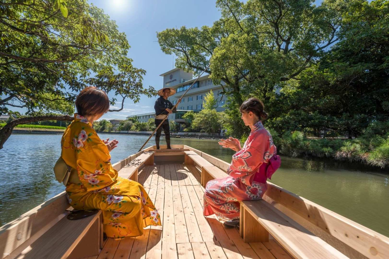 Savor serene moments in beautiful kimono attire while gliding through Yanagawa’s picturesque canals soaking in unmatched scenery and the rich heritage of Japan’s culture and cuisine.