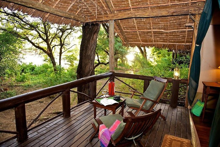 4 Days Samburu , L. Nakuru & L. Bogoria safari package (minimum 2 Pax) - Photo 1 of 21