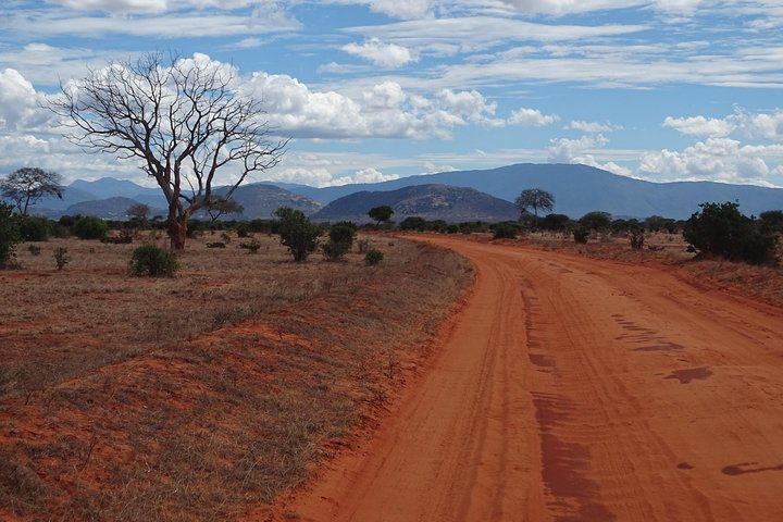 5 Days Safari Tsavo East Voyager Ziwani Amboseli Tsavo West Kilanguni Serena Ldg - Photo 1 of 10