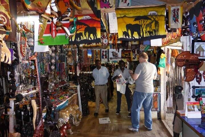 Cultural Shopping Tour, Karen Blixen And Giraffe Center - Photo 1 of 6