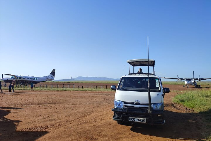 Nairobi National Park Budget safari Van car hire - Photo 1 of 2