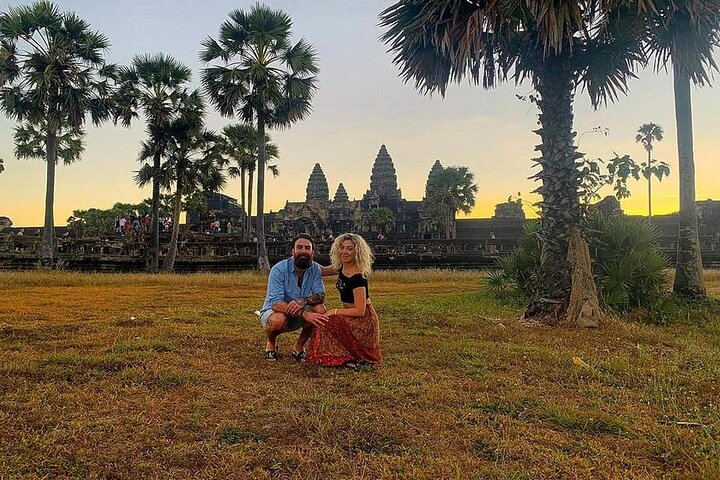 Photo in front of Angkor Wat temple