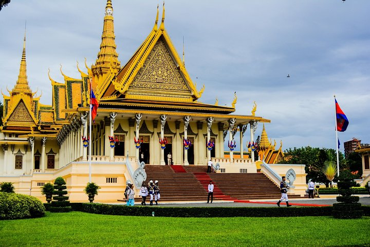 8 Days The Cambodian Escapes - Photo 1 of 9
