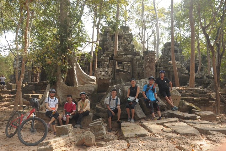 Private Angkor Wat Sunrise Tour with Lunch Included - Photo 1 of 17