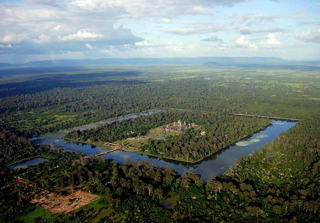 Angkor Temple Full day tour Free Hi-Tea Set at Shitamini hotel - Photo 1 of 14