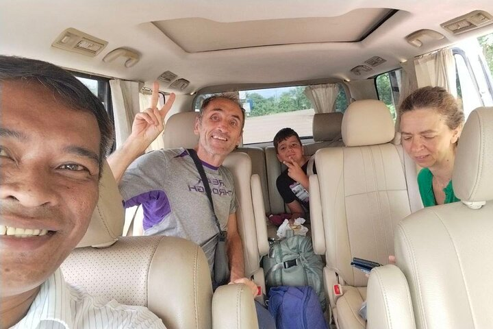 Intercity Transfer from Battambang to Phnom Pen City - Photo 1 of 8