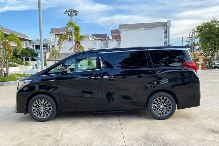 Taxi Tour Around Cambodia 