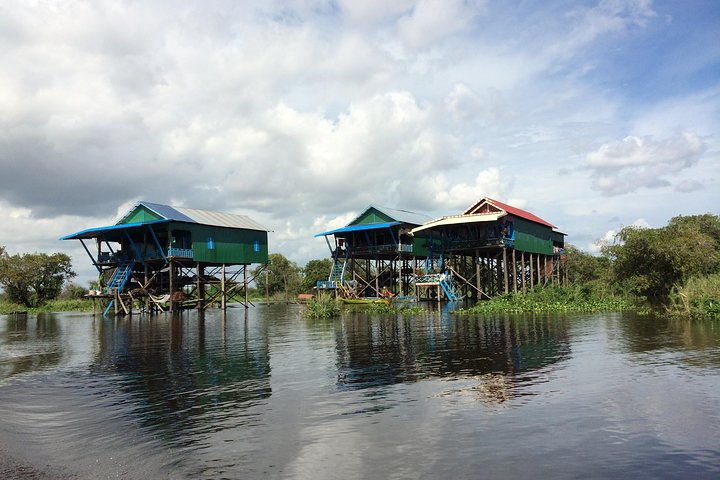 Stilted houses @ Kompong Khleang 
