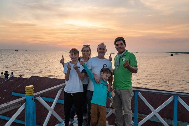 Siem Reap: Floating Village Sunset Boat Guided Tour - Photo 1 of 16