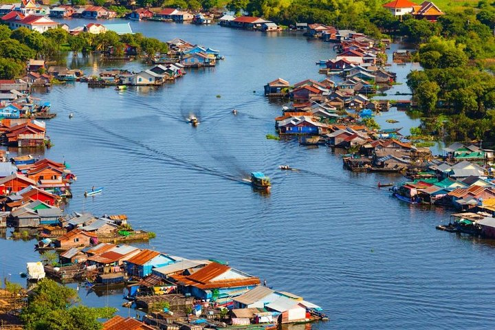 Discover the charm of floating villages as you glide along Tonle Sap Lake experiencing local life and nature with a tasty ice cream treat awaiting at Angkor Cookies.