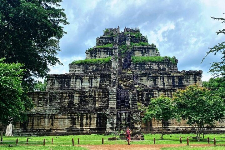Exploring the Hidden Gems of Koh Ker and Beng Mealea Day trip - Photo 1 of 4
