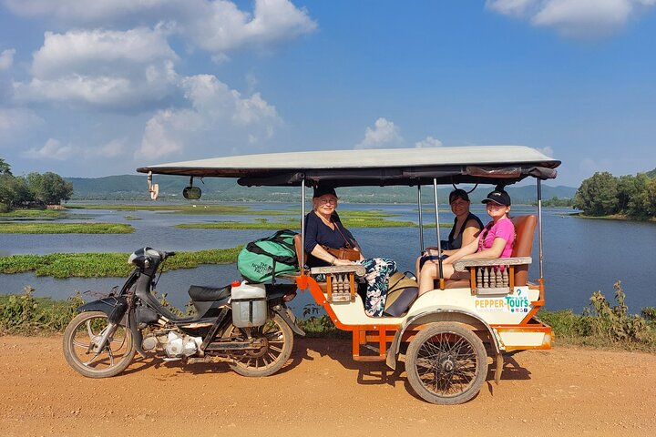 Tuktuk Countryside tour: Pepper farm, Salt field & Secret lake - Photo 1 of 17
