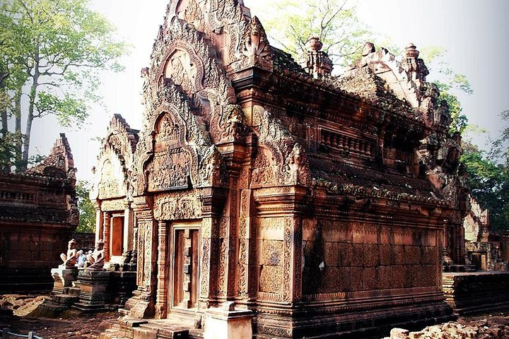 Banteay Srei temple