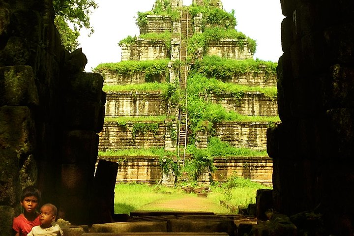 Private Koh Ker & Beng Melea temple Tour - Photo 1 of 7