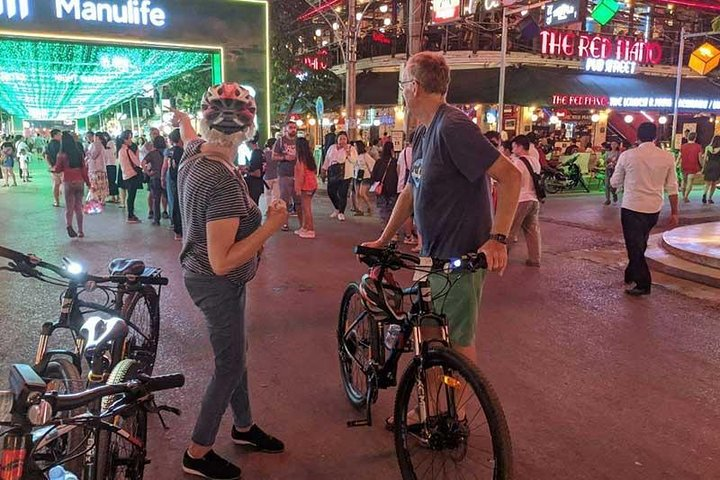 Siem Reap Nocturnal Excursion & Apsara Dance Show - Photo 1 of 2