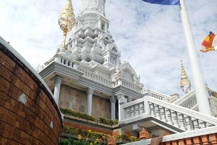 Stupa on Oudong Mountain