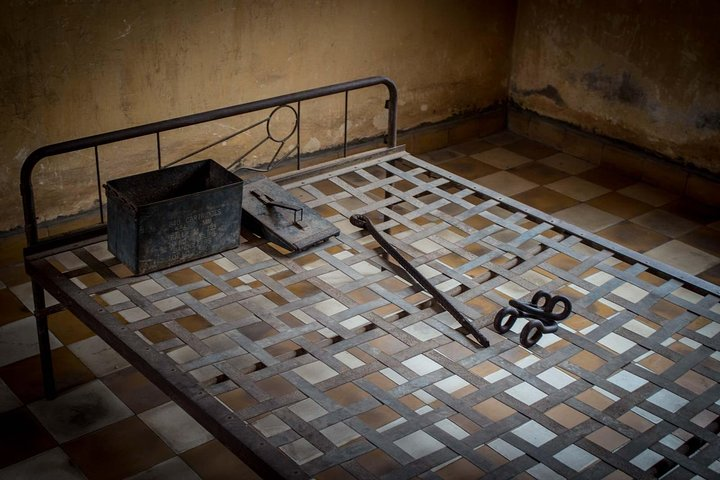 Phnom Penh Car Charter For 8 Hours - Photo 1 of 14