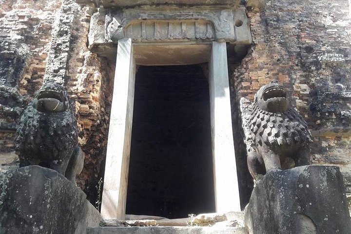 Lion Temple from the 7th century 