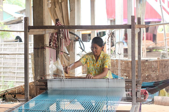 Silk weaving 