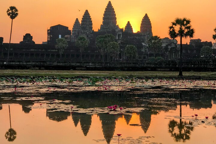 Angkor Wat Sunrise Private Tour by Vintage Jeep - Photo 1 of 11
