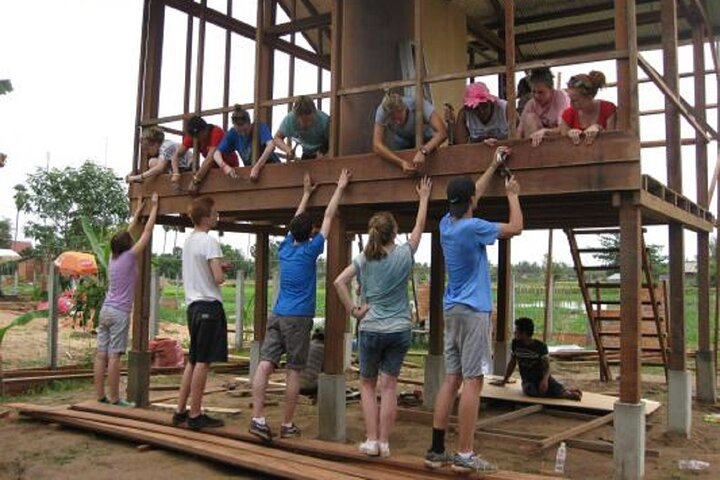 Volunteering Programs Experience Activity  - Photo 1 of 7