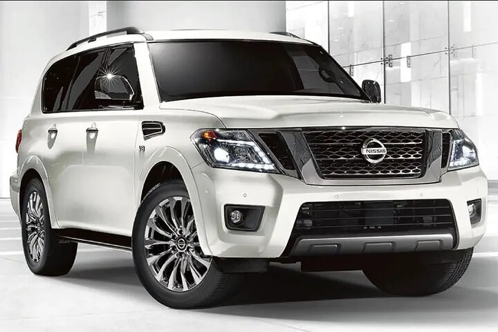 Kuwait City Full Day Luxury Car with Local Driver Rental - Photo 1 of 6