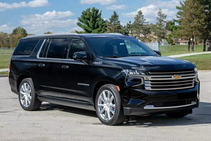 Kuwait City Private Transfer to Kuwait Airport KWI in Luxury SUV - Photo 1 of 9