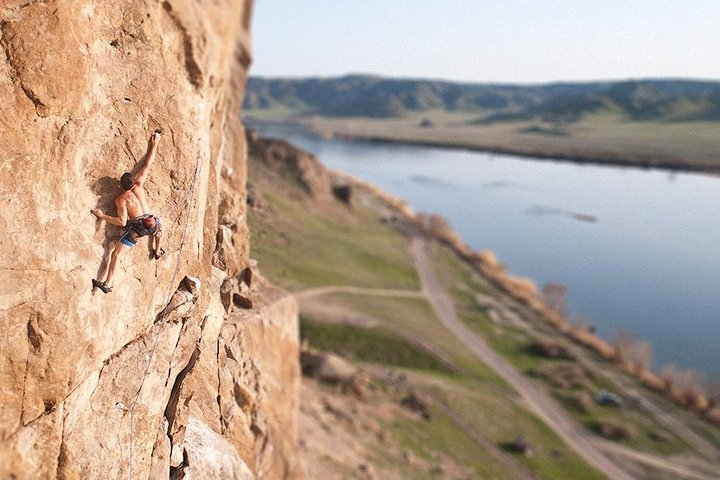 1 day tour to Tamgaly-Tas Petroglyphs and city of Nomads  - Photo 1 of 8